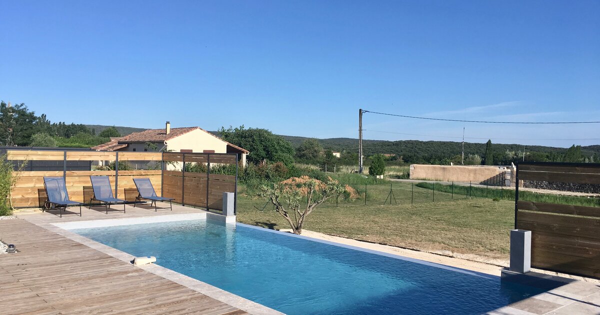 Maison Contemporaine De 175 M2 Avec Patio Et Piscine Privative A Debordement Maisons De Vancances Rhone Alpes Vakantiehuizen In Frankrijk Be