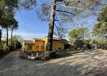 Holiday homes in France