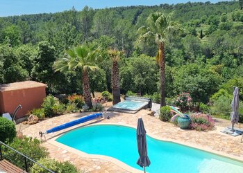 Holiday homes in France
