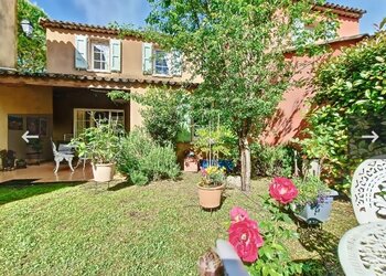 Holiday homes in France