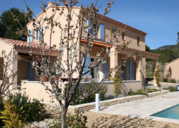 Holiday homes in France