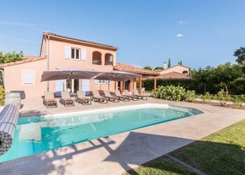 Holiday homes in France