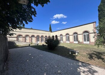 Holiday homes in France
