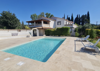 Holiday homes in France