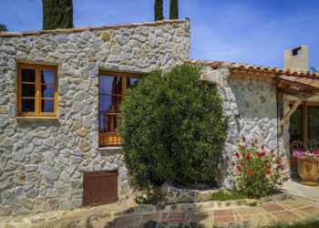Holiday homes in France