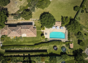 Holiday homes in France