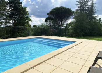 Holiday homes in France