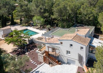 Holiday homes in France