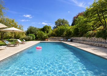 Holiday homes in France