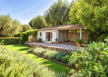 Holiday homes in France