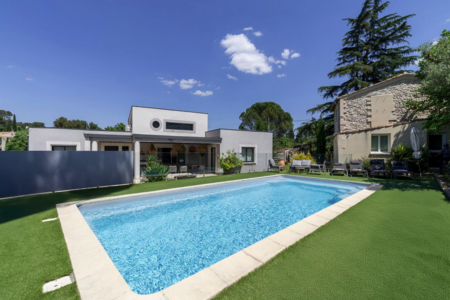 Holiday homes in France